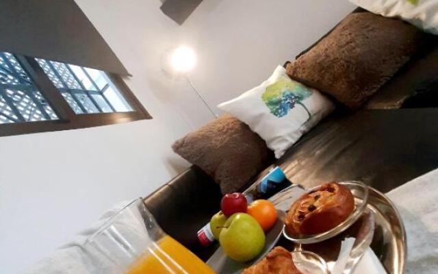 Sevilla Centro Catedral Bohemian & Suites Arenal - Parking