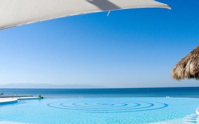 Delcanto Residences by LaTour