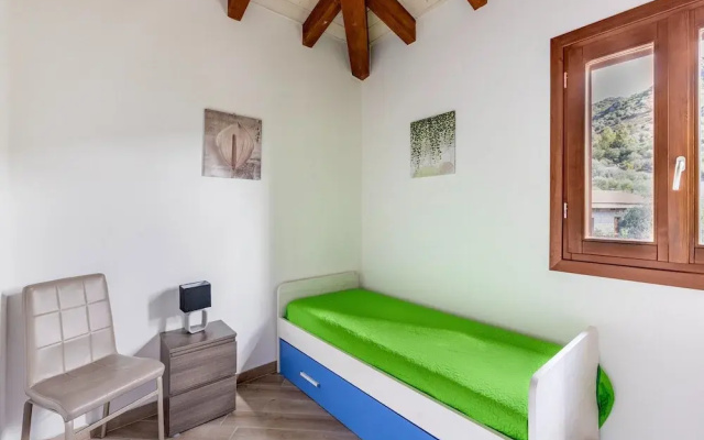Air-conditioned Penthouse With Terrace and Parking