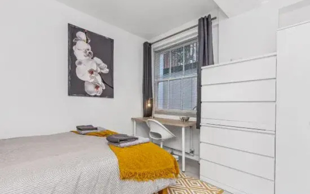 Fantastic 4 bedroom apartment in Russell Square