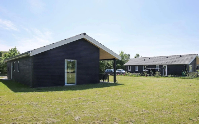6 Person Holiday Home in Horve