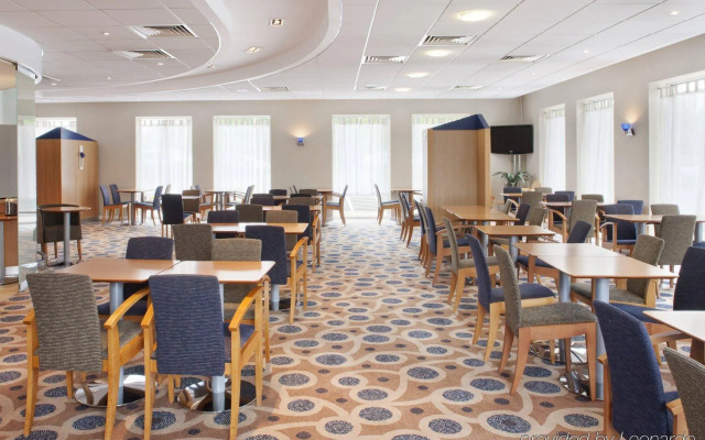 Holiday Inn Express Oxford-Kassam Stadium by IHG