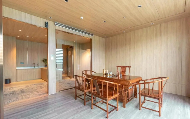 Lavande Hotel (Zhongshan Shiqi Daxin Xinduhui,North of Zhongshan Railway Station)