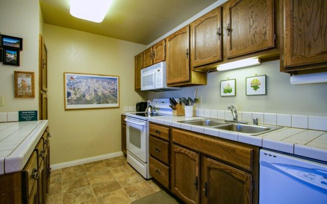 Hidden Valley #105 - 1 Br Condo