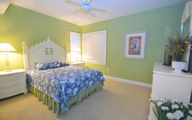 Laguna Vista 109 by RedAwning