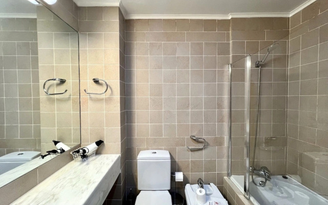 Vilamoura Cosy 4 With Pool by Homing