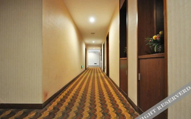 Ocean Star Hotel