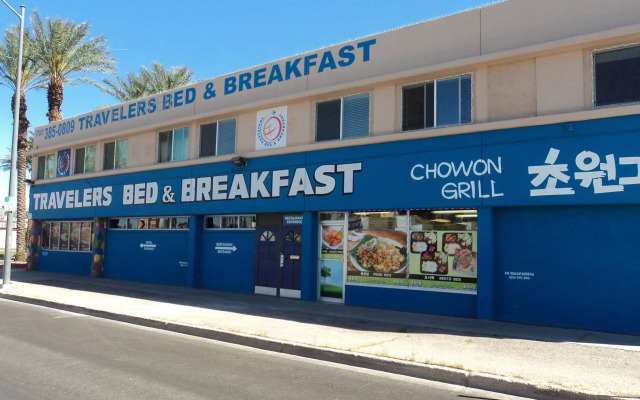 Traveler's Bed & Breakfast Hostel