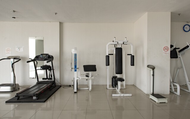 RedDoorz Apartment near Grand City Mall