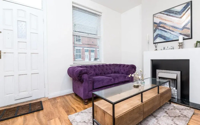 Lovely 2 bed House in Nottingham
