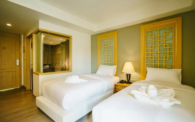 Moon Dragon Hotel