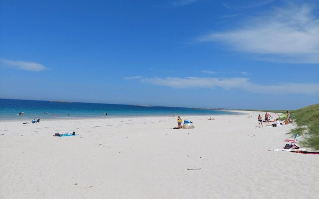Beachfront Apartment in Plouguerneau