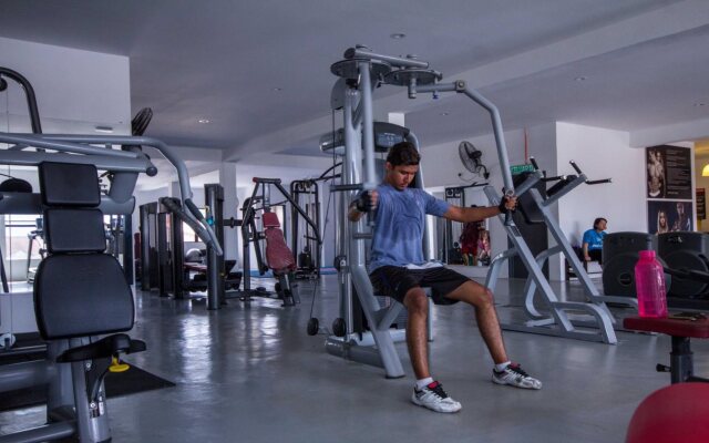 Manhattan Condo 8-11pax (2min to Aeon & Lotus)