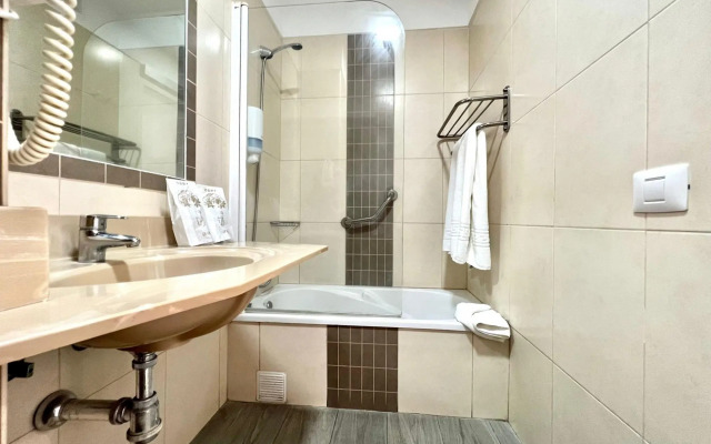 Reformed studio,Wifi,pool, at 250 m from beach