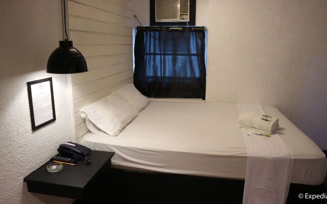 Hayvenhurst Hotel