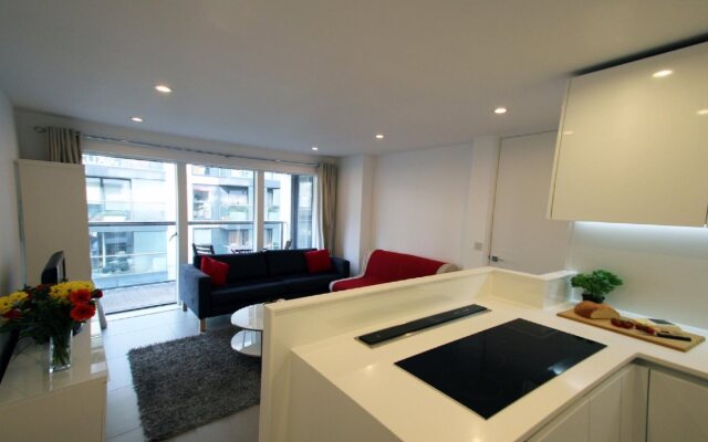 Dance Square Apartments By Thesqua.Re
