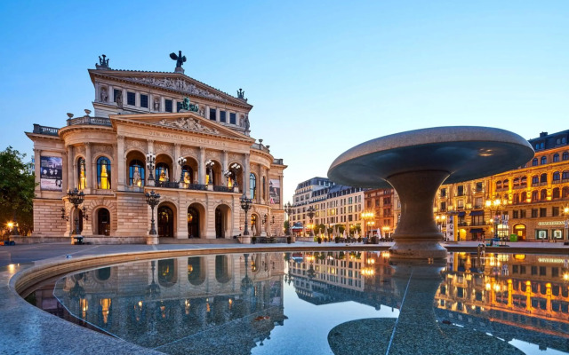 Holiday Inn Frankfurt - Alte Oper by IHG