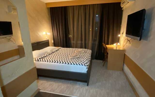 Hotel Balkan Highway