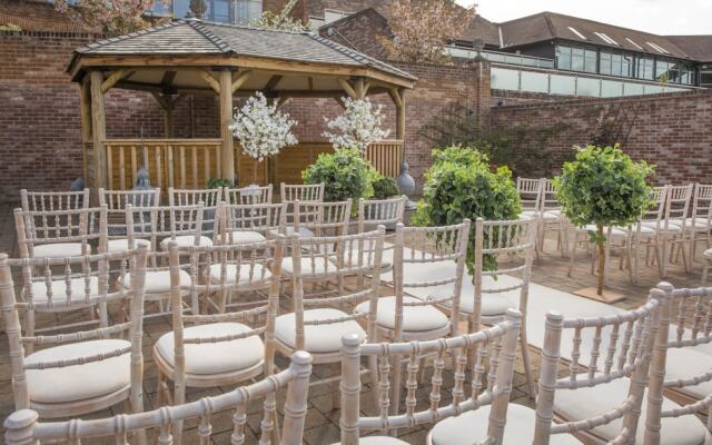 Old Thorns Hotel & Resort