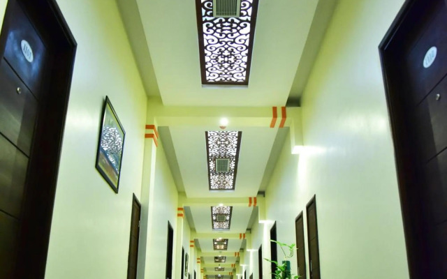 Hotel Blue Sapphire