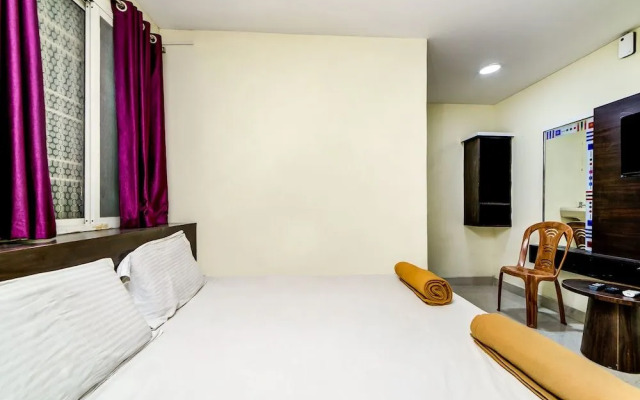 SPOT ON 41635 Hotel Gpr Grand