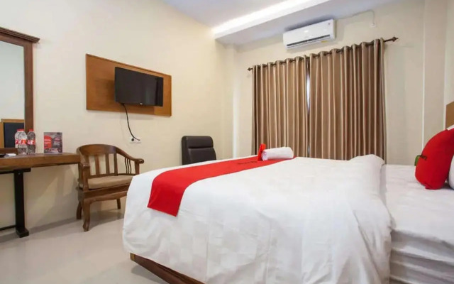 Bunga Cengkeh Homestay by RedDoorz