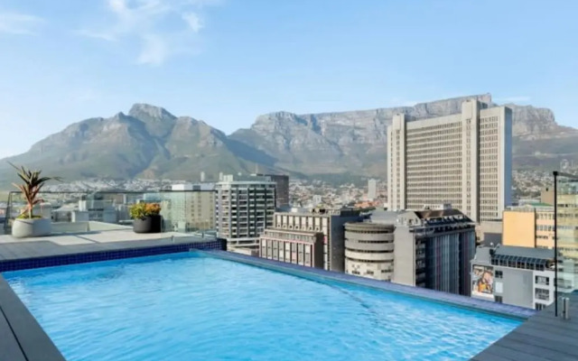 Stylish City Apartment