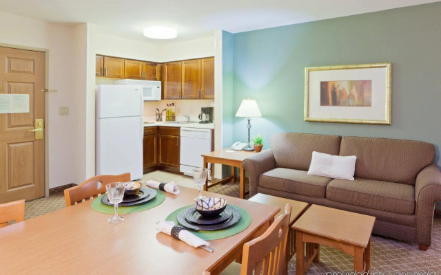 Staybridge Suites Chantilly - Dulles Airport by IHG