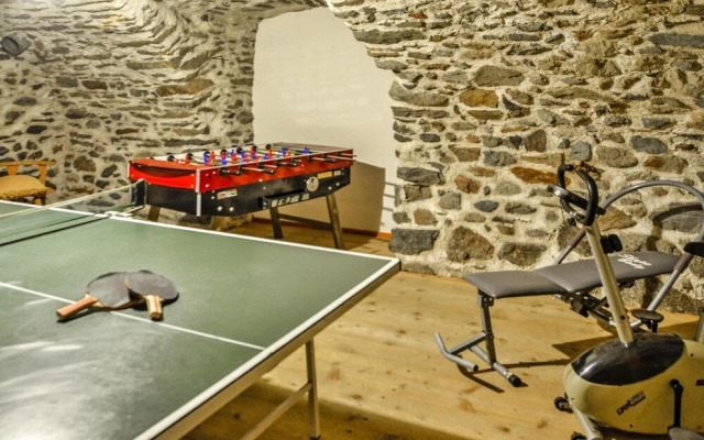 Apartment in Pellizzano With Paid Sauna