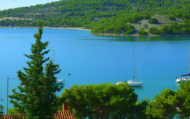 Apartman Tisno