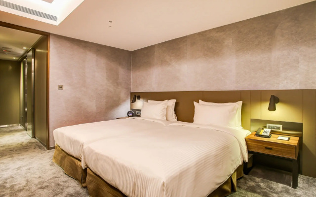 CHECK inn Taipei Nanjing