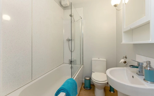 414 - Lochend Road Apartment