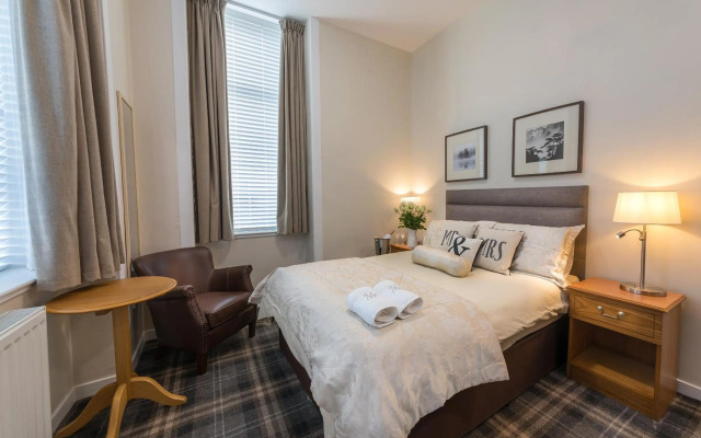 Castletown Hotel