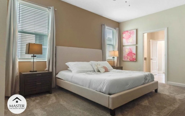 9 Bedrooms S / Storey Lake Home by RedAwning
