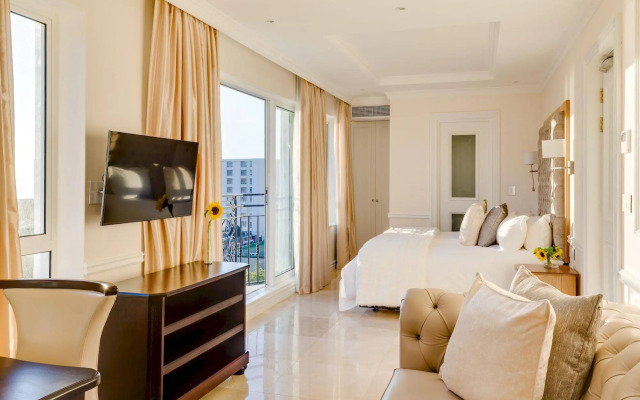 Versailles Luxury Apartments and Suites