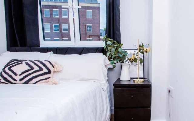 Nest Easy - Alpha House