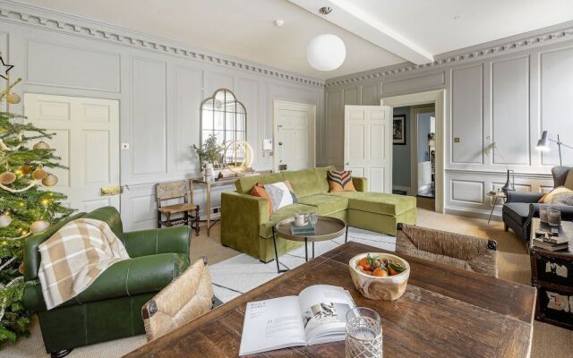Superior Stays - Rosewell House