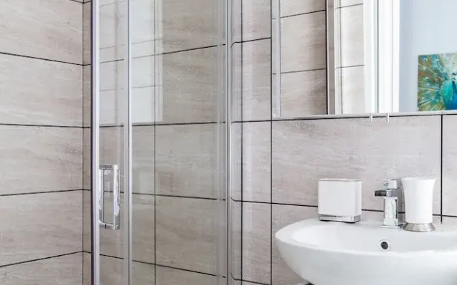 Molyneux Street Apartments