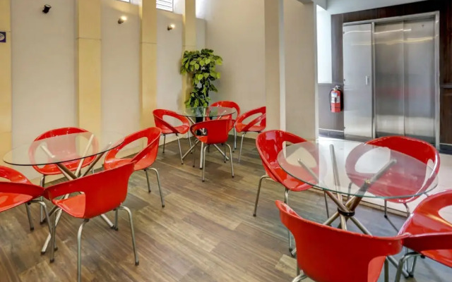 Wisma Kebon Kacang 9 by OYO Rooms
