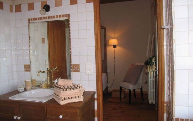 Chambres d'Hôtes La Cardère