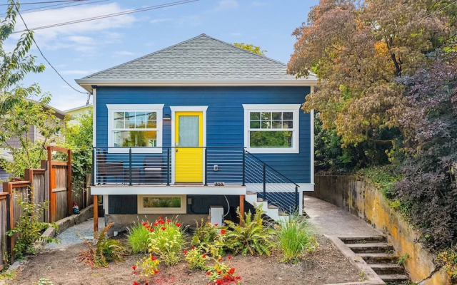 Phinney's Newest Family House with BBQ