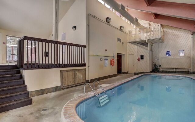 Tyra Summit A2E/F - 4 Br Condo