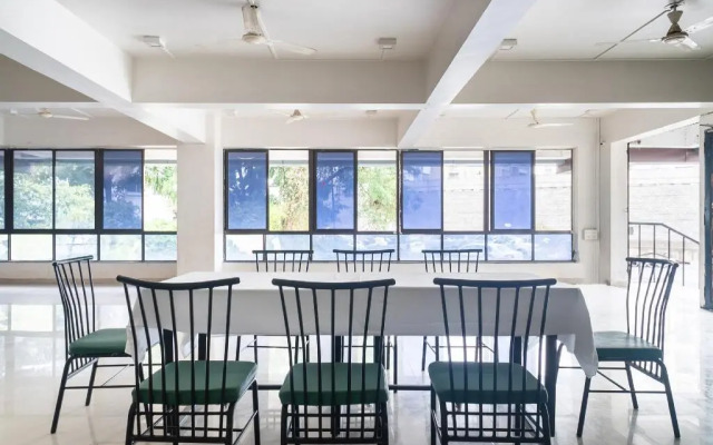 Hotel Majestic Executive by OYO Rooms
