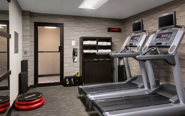 Courtyard Philadelphia Willow Grove