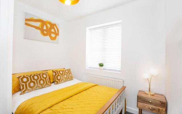 Piccadilly Place - 3 Bedroom House