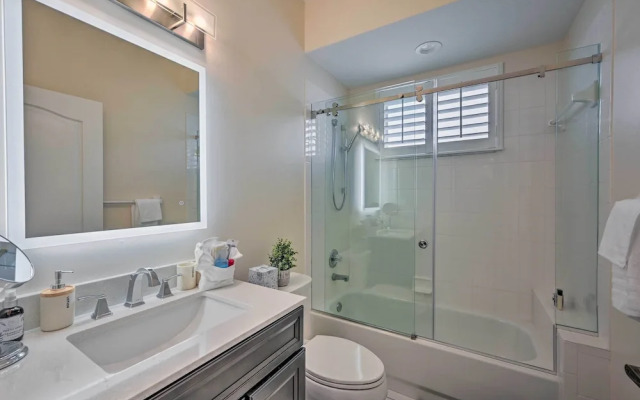 Modern Naples Home w/ Amenity Access!