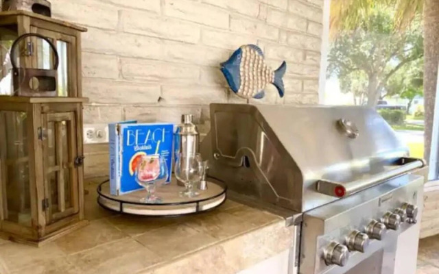 Cozy 4-Bedroom Beachside Home