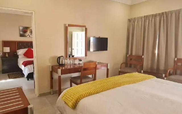 Benoni N12 Hotel