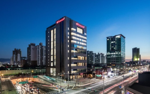 Ramada Seoul Sindorim Hotel