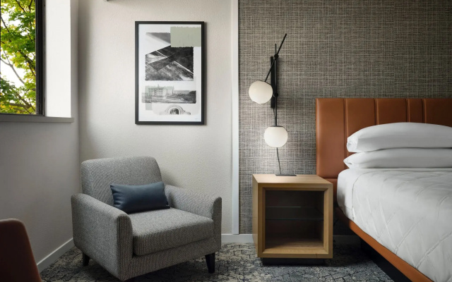 Sheraton Grand Rapids Airport Hotel